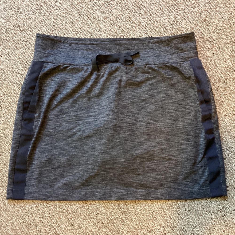 Athleta gray athletic skort